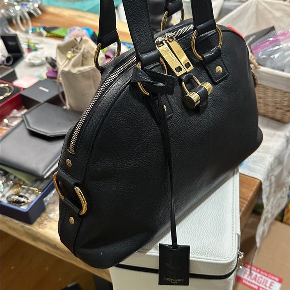 YVES SAINT LAURANT MUSE BAG BLACK LEATHER VERY GOOD CONDITION 100% AUTHENTIC - Picture 4 of 10